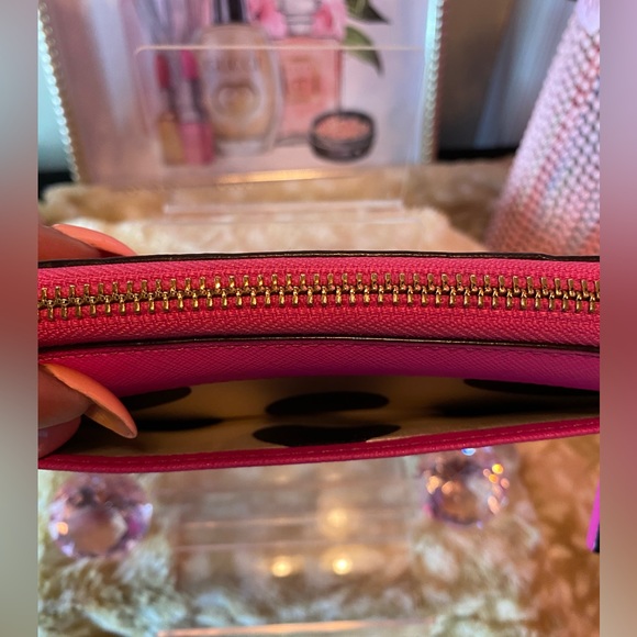 Kate Spade Cedar Street Lacey New York Wallet - Picture 5 of 11
